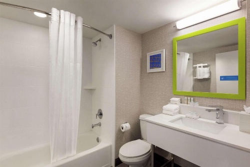 Hampton Inn By Hilton And Suites Ft. Lauderdale-Airport image 17