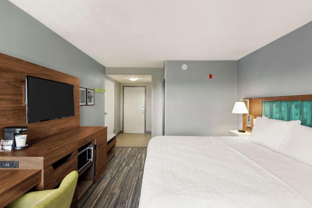 Hampton Inn By Hilton And Suites Ft. Lauderdale-Airport Main image