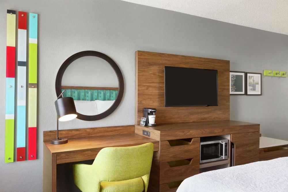 Hampton Inn By Hilton And Suites Ft. Lauderdale-Airport